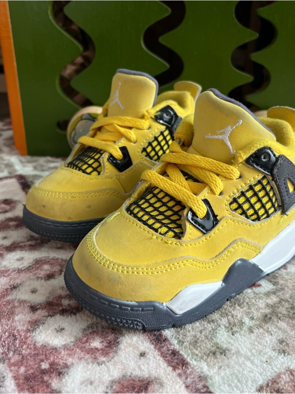 Jordan Kids Yellow Retro 4 Sneakers